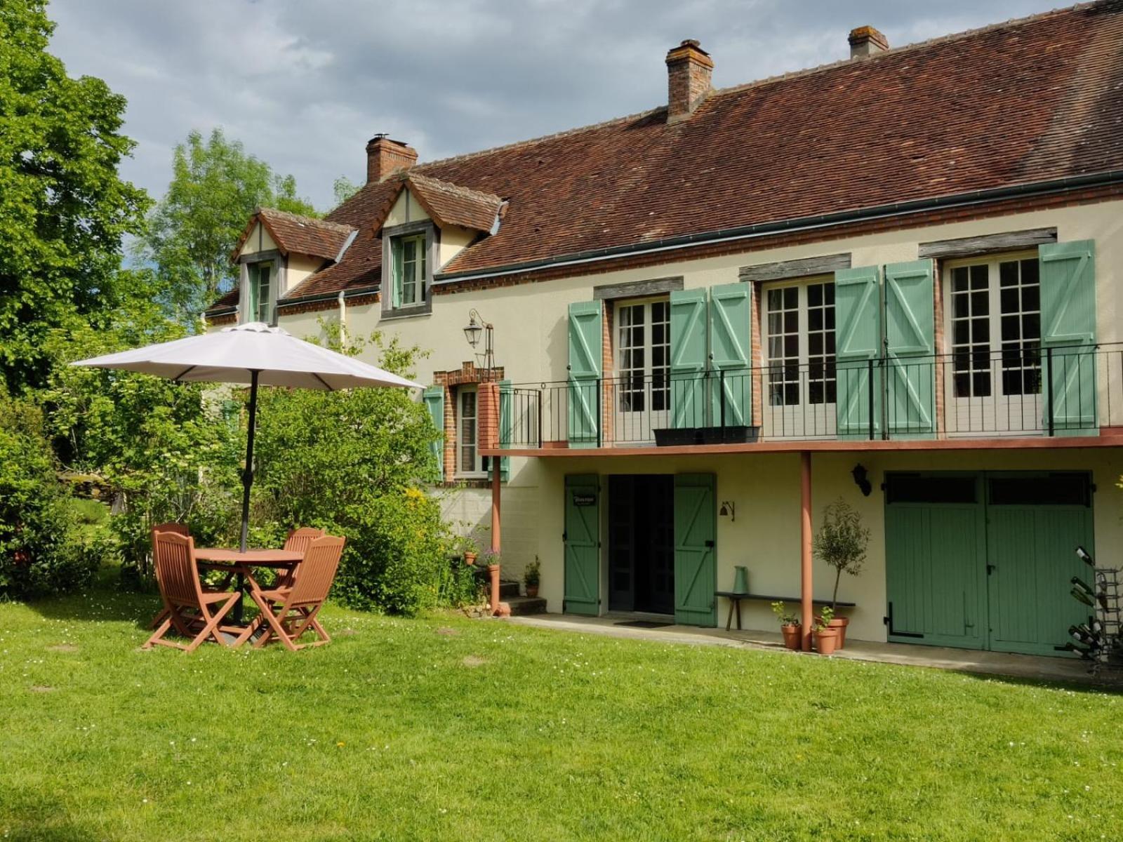 Chambres D'Hotes / B&B Chez Mon Reve Eguzon-Chantome ภายนอก รูปภาพ